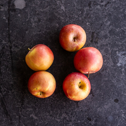 Organic Apple (Each)