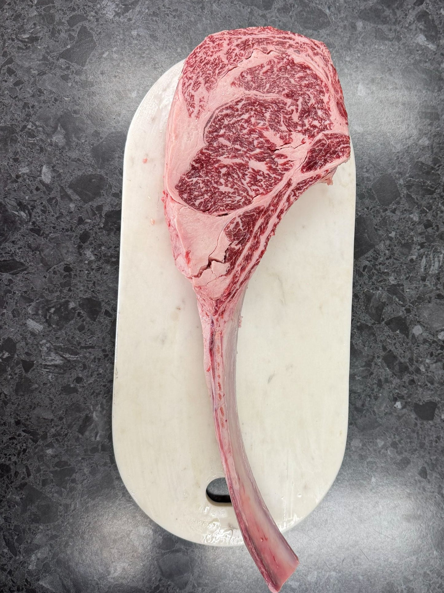 SPECIAL Beef Tomahawk Steak Wagyu MB8-9 - Diamantina