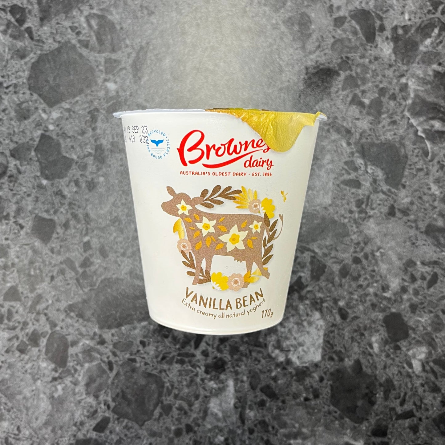 Brownes Dairy Vanilla Bean Yoghurt 170g